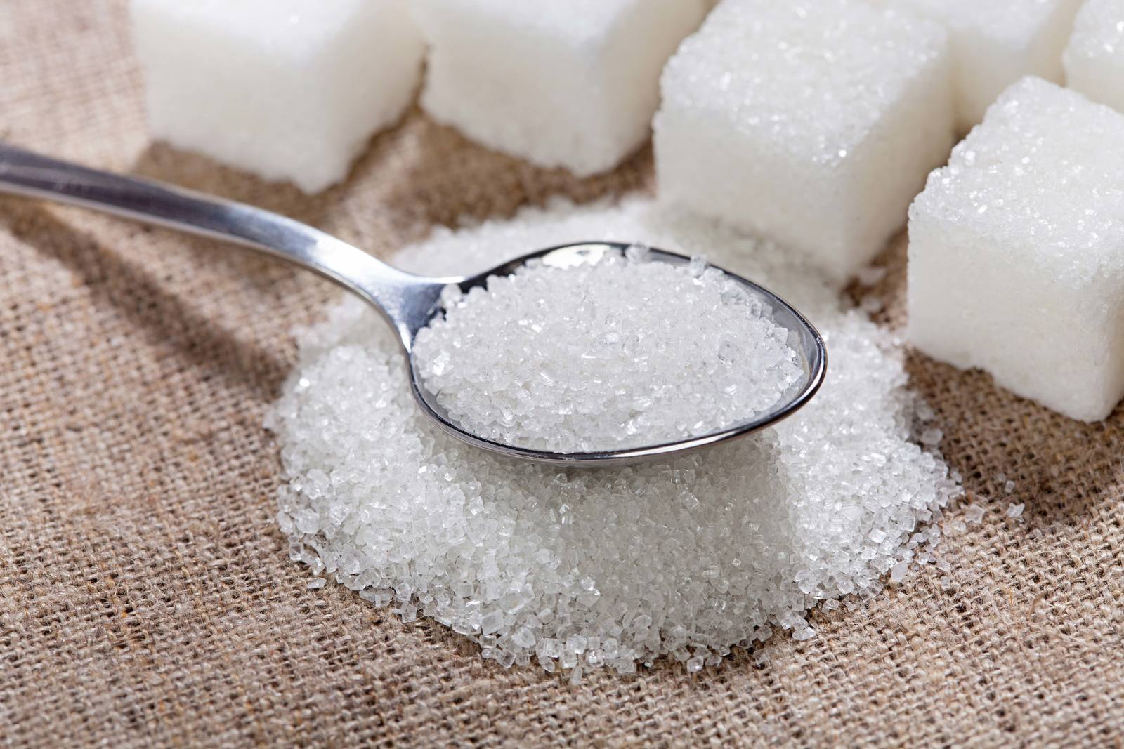 بعدما سجل 38 و40 جنيها للكيلو.. قرار عاجل من الحكومة للسيطرة على أسعار السكر.. والتموين تكشف موعد الانخفاض