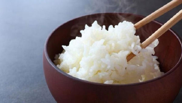 ماذا يحدث لجسمك إذا توقفت عن تناول الأرز الأبيض لمدة شهر. نتيجة غير متوقعة